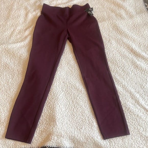 Ladies Business causal slim fit pant for everyday work life by LillyMolgam, US S - Picture 3 of 7